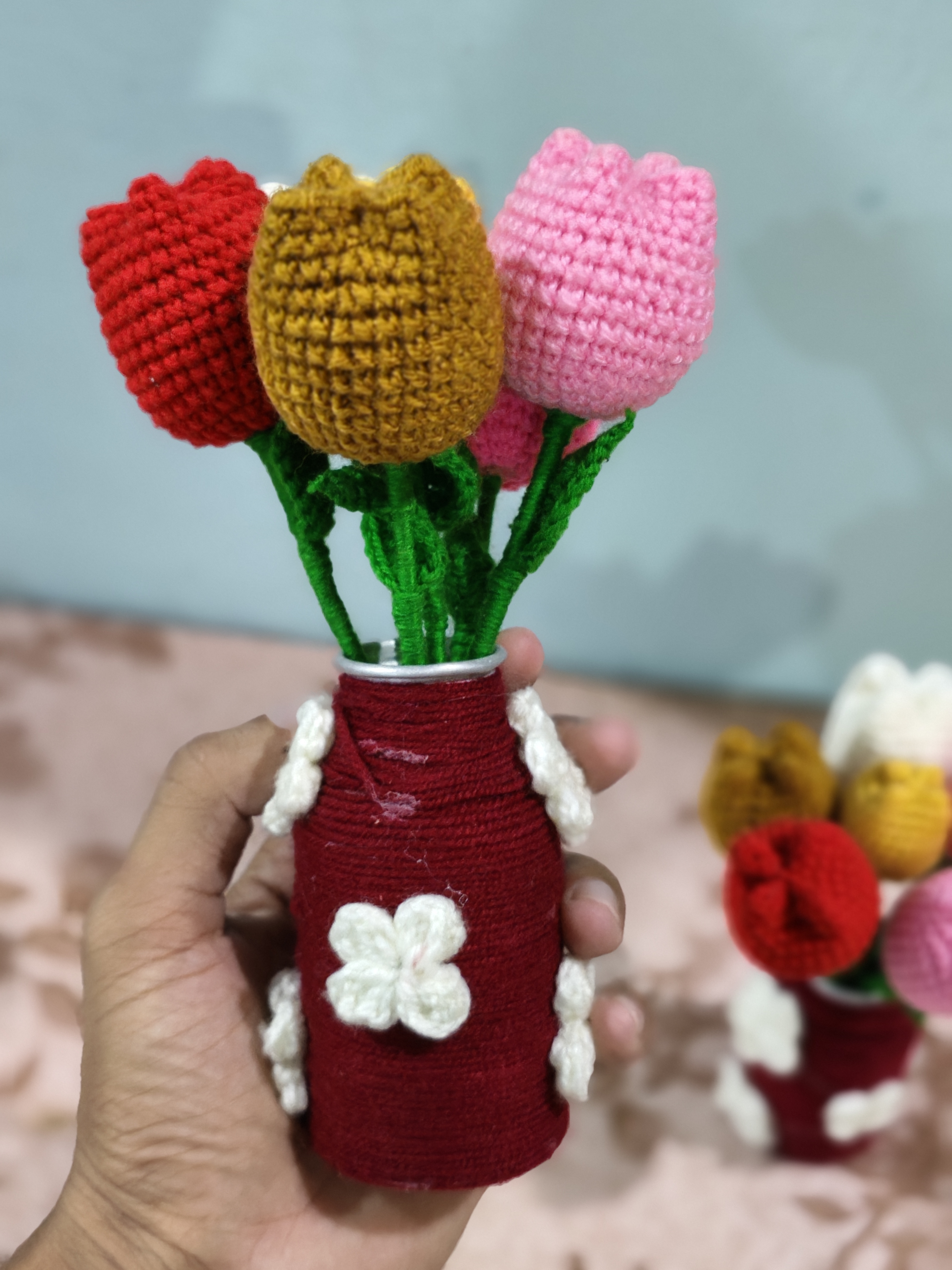 Hande Made Crochet Guldasta With Handmaded Beautiful Flowers 